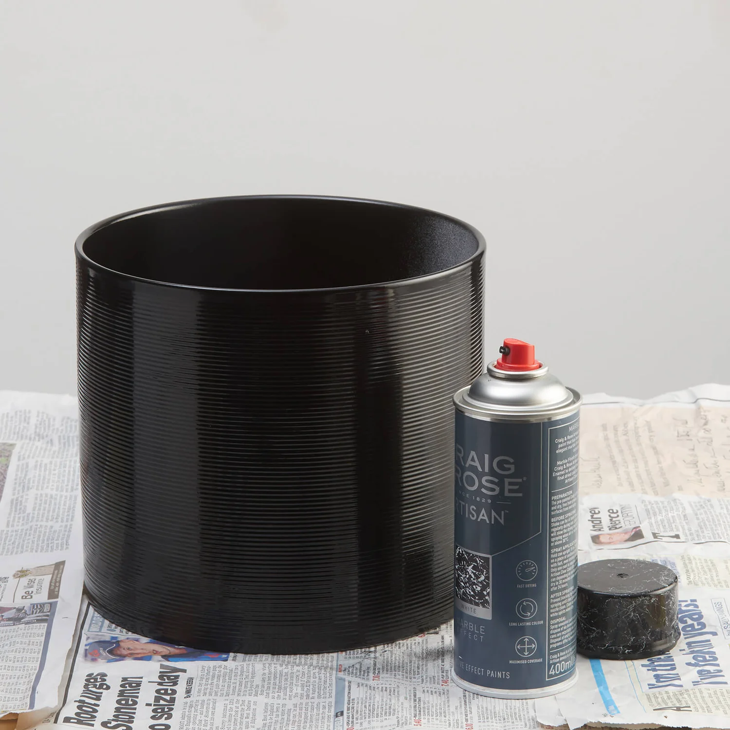 Craig & Rose Artisan Marble Effect Spray Paint - Black - 400ml 6 Craig & Rose Artisan Marble Effect Spray Paint - Black - 400ml - Image 4