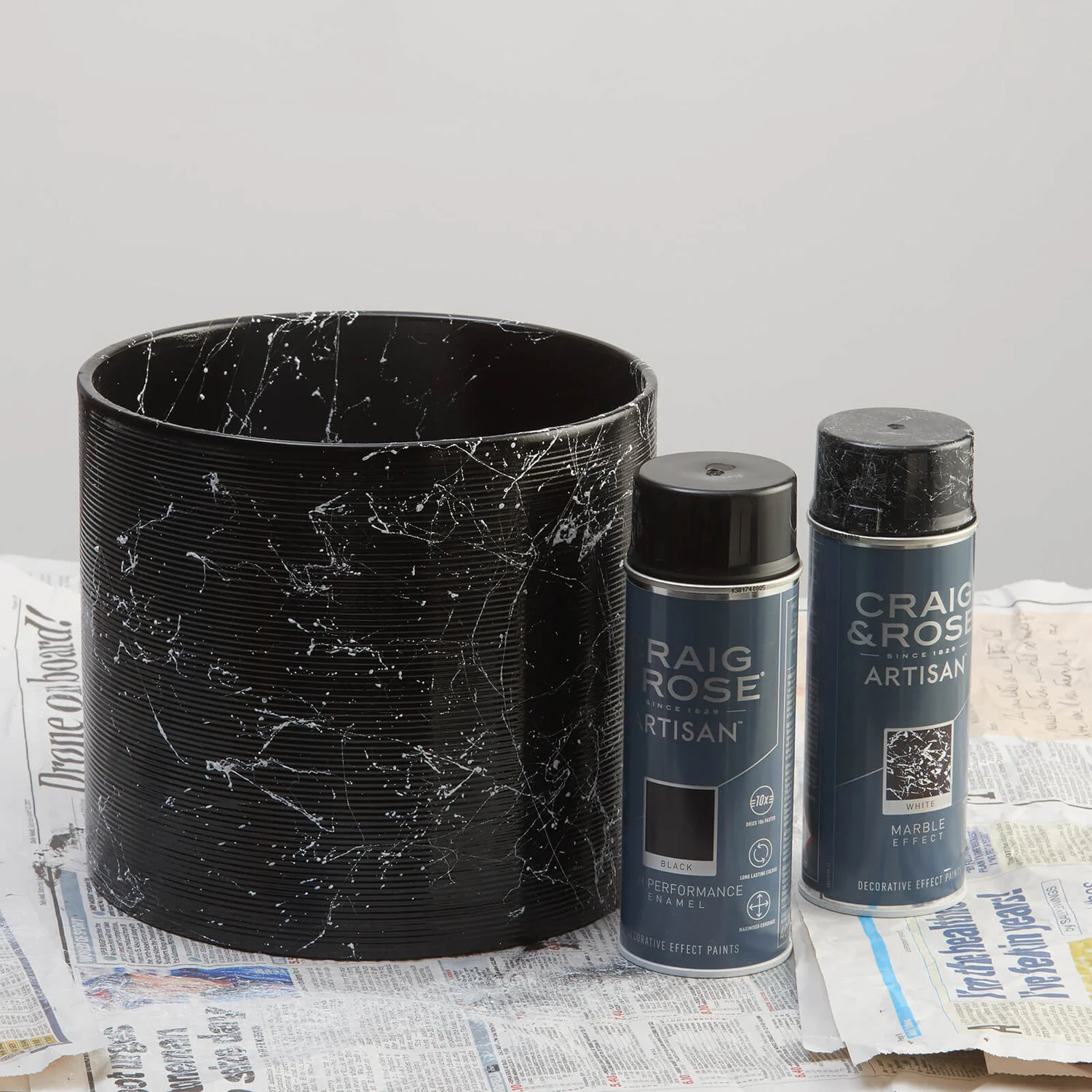 Craig & Rose Artisan Marble Effect Spray Paint - Black - 400ml 7 Craig & Rose Artisan Marble Effect Spray Paint - Black - 400ml - Image 5