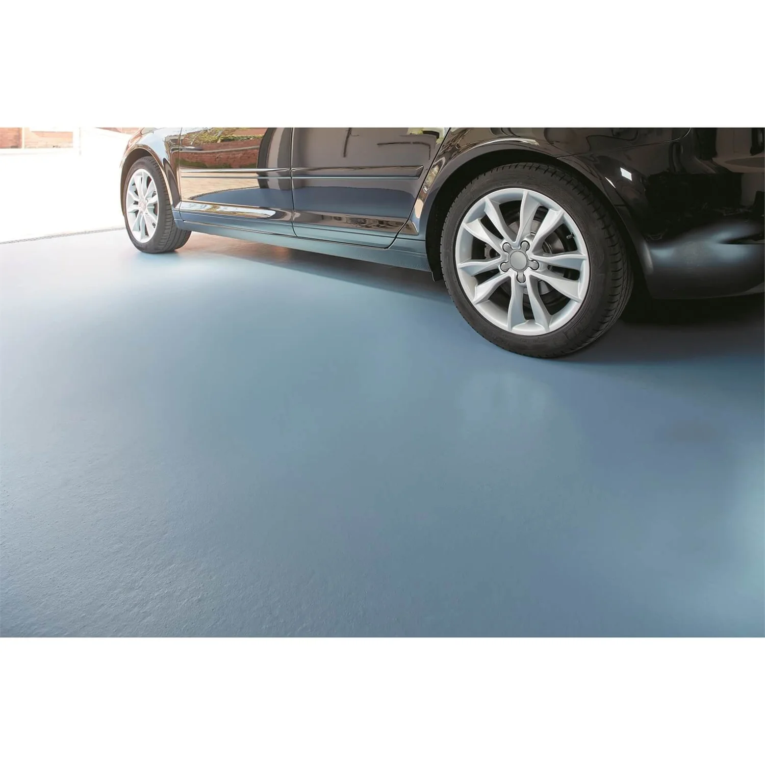 Ronseal Diamond Hard Slate - Garage Floor Paint - 2.5L 5 Ronseal Diamond Hard Slate - Garage Floor Paint - 2.5L - Image 3