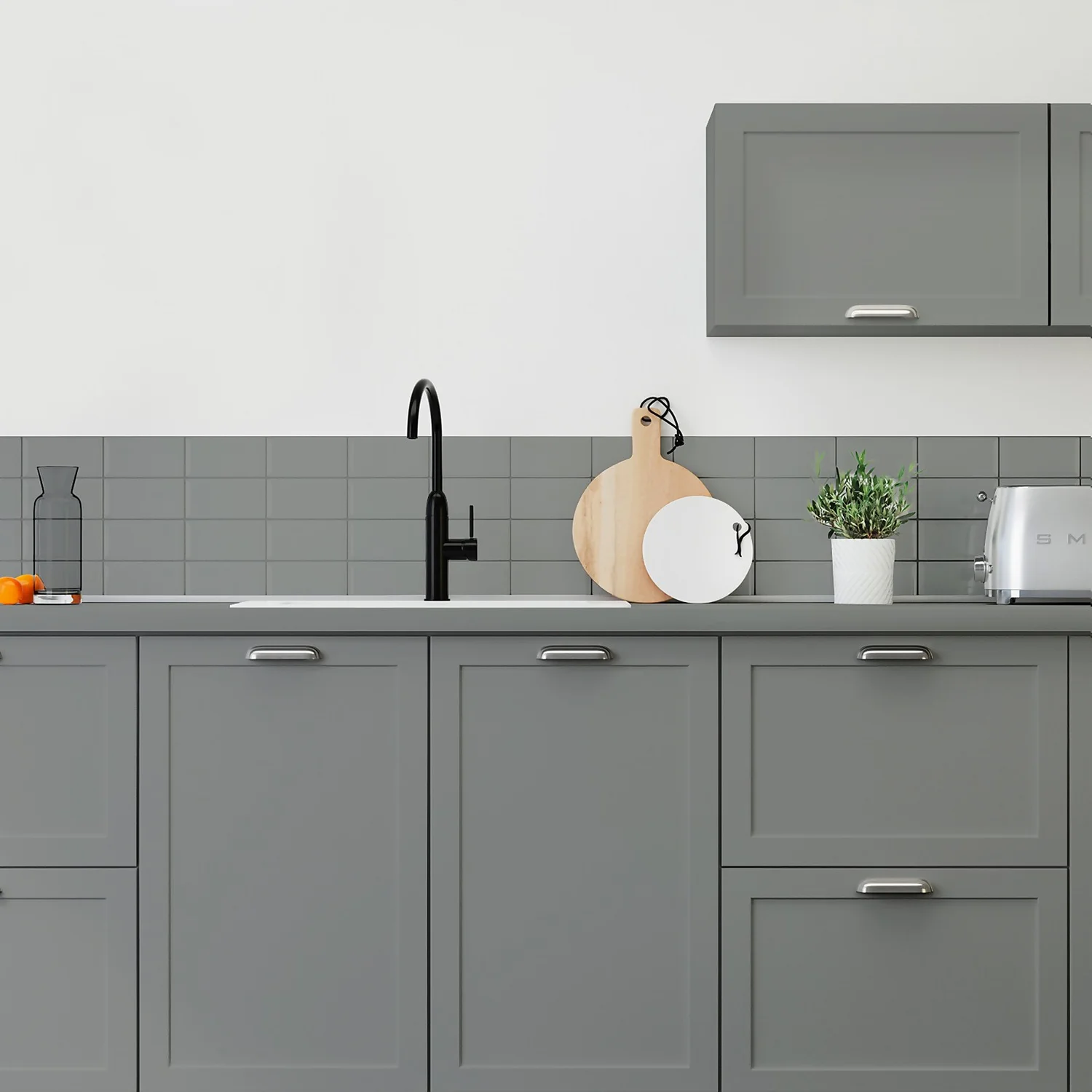 Maison Deco Refresh Kitchen Cupboards, Worktops & Splashbacks Paint Zinc - 2L 5 Maison Deco Refresh Kitchen Cupboards, Worktops & Splashbacks Paint Zinc - 2L - Image 3