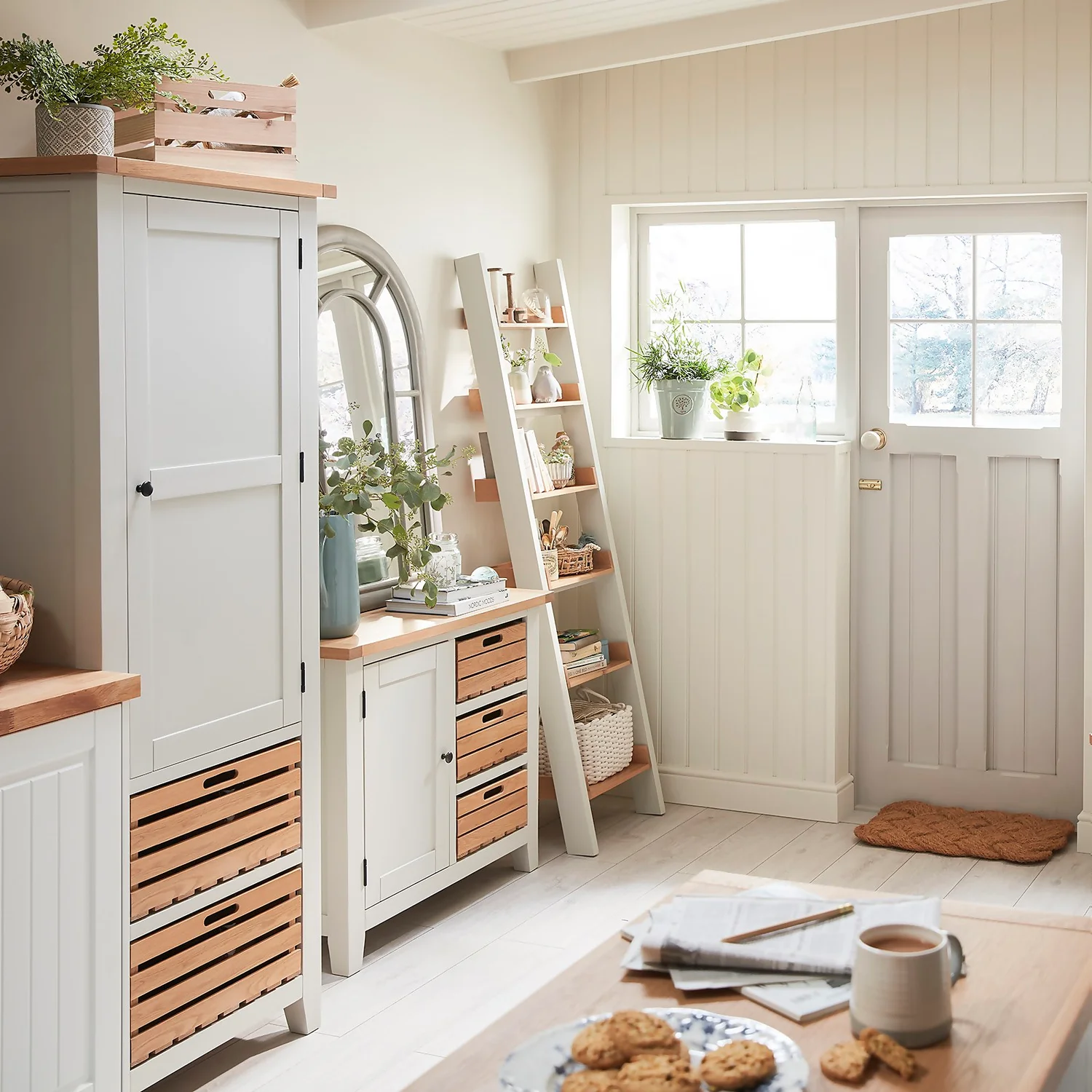 Ashstead Small Sideboard - Oak & Ivory 4 Ashstead Small Sideboard - Oak & Ivory - Image 2