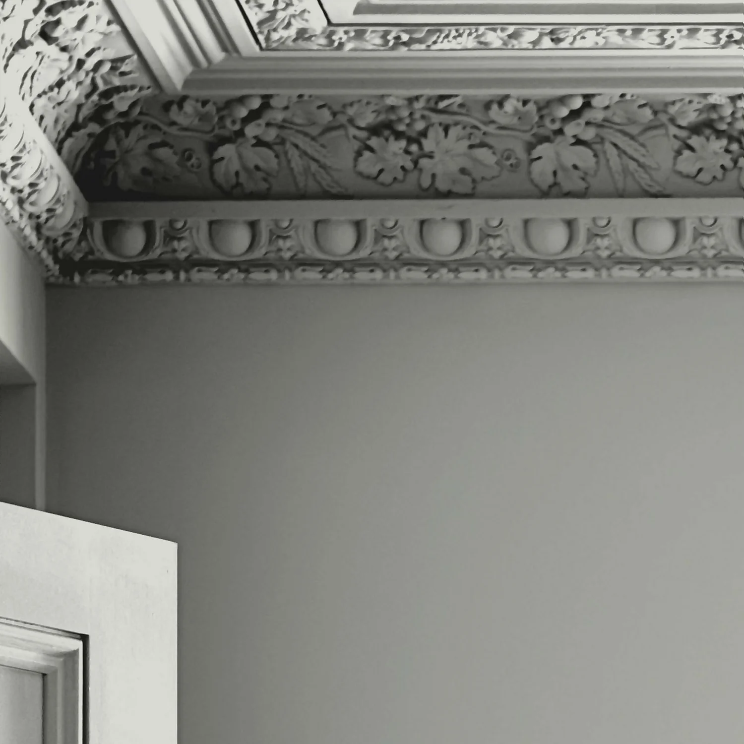 Laura Ashley Matt Emulsion Paint Sage Leaf Tester 100ml 5 Laura Ashley Matt Emulsion Paint Sage Leaf Tester 100ml - Image 3