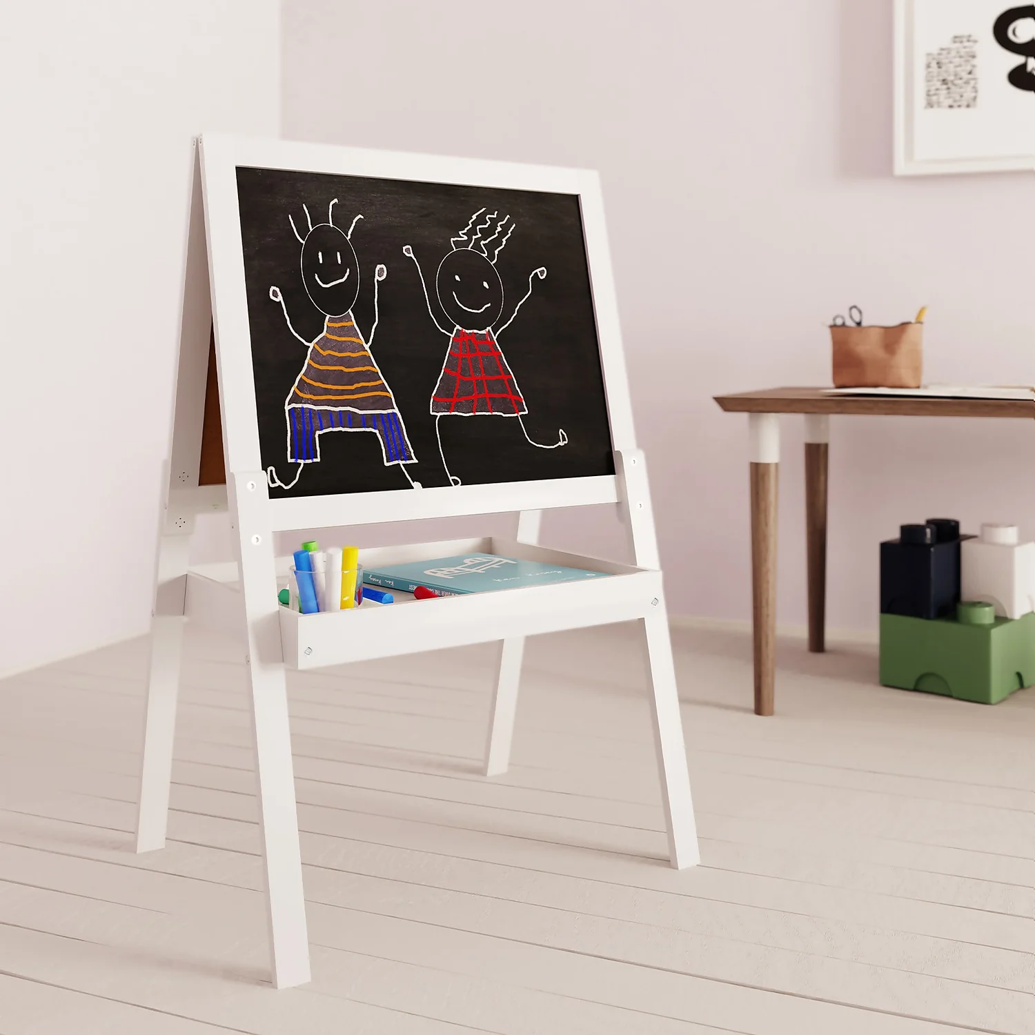 Kids Chalkboard Easel 4 Kids Chalkboard Easel - Image 2