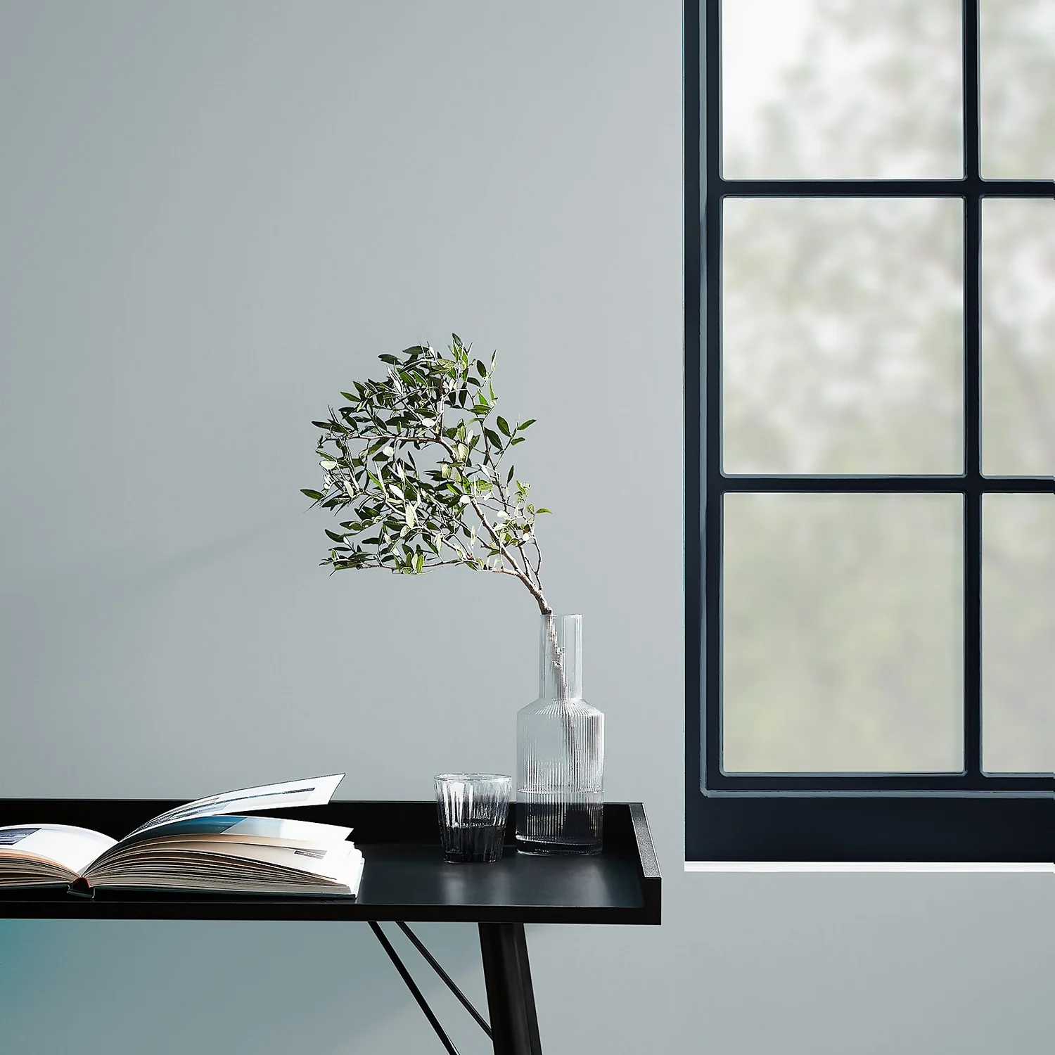 House Beautiful Durable Matt Emulsion Multi-Surface Paint Boutique Blues BB.33 Tester - 125ml 4 House Beautiful Durable Matt Emulsion Multi-Surface Paint Boutique Blues BB.33 Tester - 125ml - Image 2